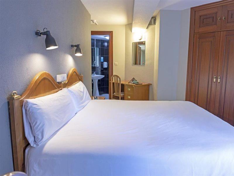 Hostal Alda Palencia Plaza Esterno foto